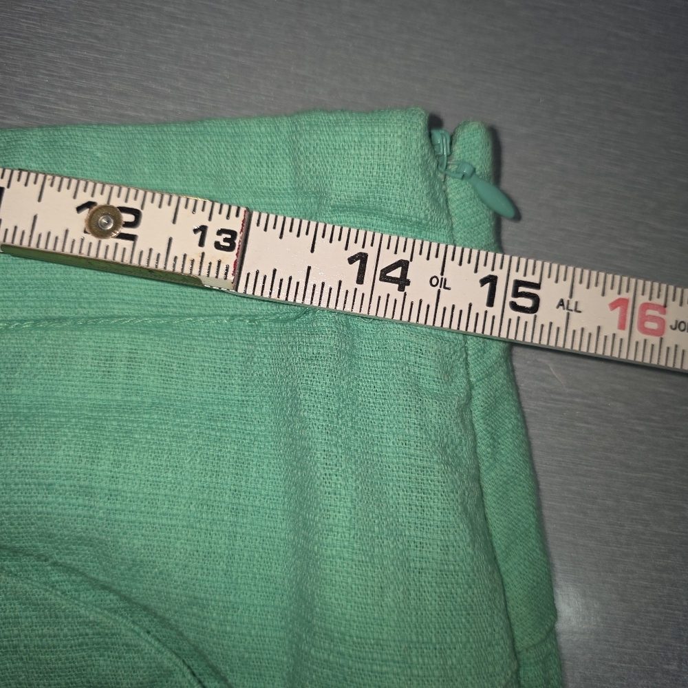 Cartonnier for Anthropologie Green Tailored Shorts – Women’s Size 2 - Picture 3 of 7